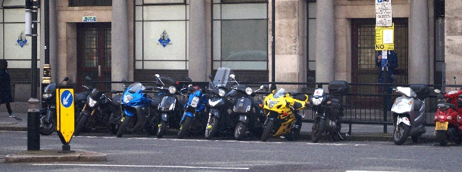 Ab welchem Alter und mit welchem Führerschein darf ich ein 125ccm-Motorrad fahren?