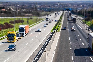 Auf der Autobahn in Rumänien sind die üblichen Verkehrsregeln zu beachten.