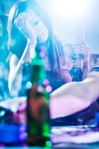 Besonders in Kombination mit Alkohol sind Bentodiazepine sehr gefährlich.