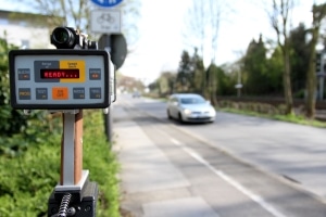 Blitzer können in England mobil oder stationär sein.