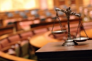 Bei einem Bußgeldbescheid auf Grundlage des LAVEG kann ein Anwalt bei Widerspruch helfen.