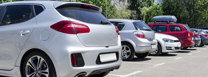 Darf man einen Parkplatz freihalten oder ist das Nötigung?