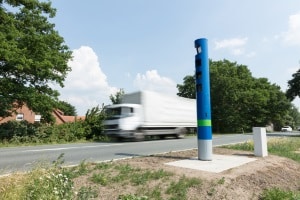 Das Durchfahrtsverbot für Lkw gewann mit der Einführung der Lkw-Maut auf Autobahnen an Bedeutung.