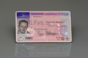 Neben neuen Fahrerlaubnisklassen wurde 2013 der Führerschein im Scheckkartenformat eingeführt.