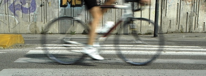 Die durchschnittliche Fahrradgeschwindigkeit im Straßenverkehr beträgt 10 bis 25 km/h.