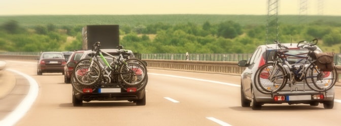 Als Urlauber sollten Sie wissen, wie die Regelungen zum Fahrradträger in Dänemark aussehen.