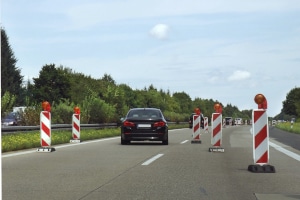 In der Fahrschule üben Sie den Fahrstreifenwechsel in unterschiedlichen Situationen.