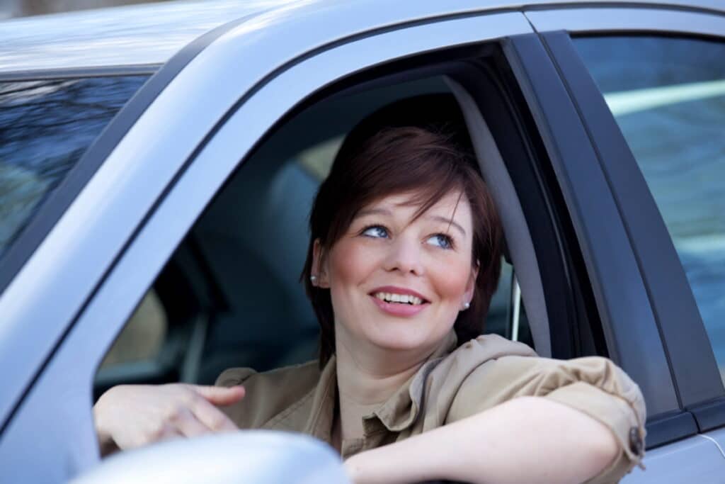 Auf einem privaten Frauenparkplatz dürfen tatsächlich nur Frauen parken.