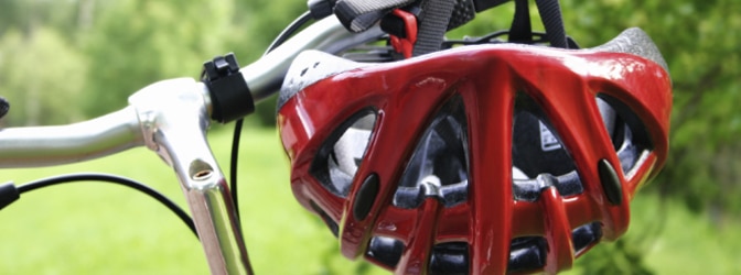 Die Helmpflicht für das Fahrrad ist in Deutschland ein kontrovers diskutiertes Thema.