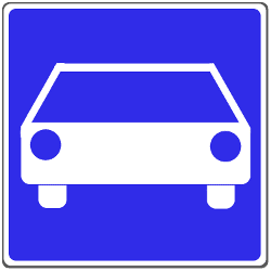 Höchstgeschwindigkeit auf einer Autostraße: Pkw dürfen in der Regel maximal 100 km/h fahren.