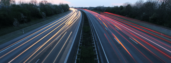 Italien: Auf der Autobahn ist eine Geschwindigkeit von maximal 130 km/h einzuhalten. 