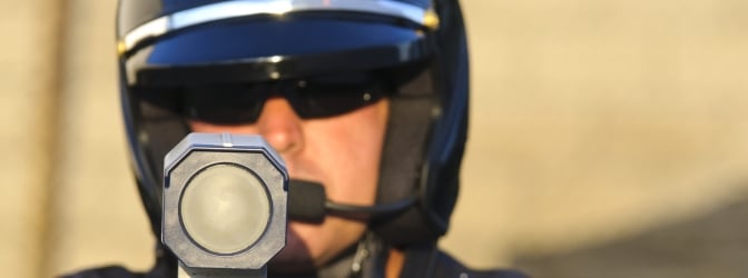 Das LEIVTEC XV3 ist ein digitales Lasermessgerät für den mobilen Einsatz durch Polizeibeamte.