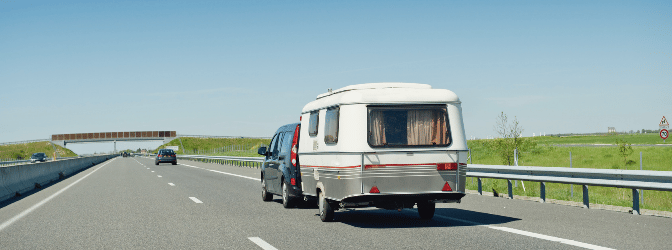 Wer Liechtenstein mit dem Auto erkunden will, sollte die wichtigsten Regeln kennen.