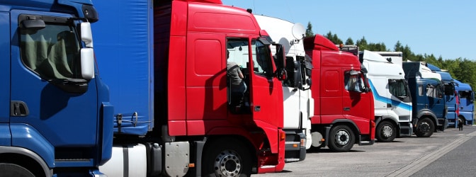 Ein generelles LKW-Fahrverbot in Belgien gibt es nicht.