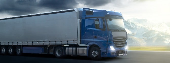 Lkw-Reifen unterliegen gesonderten Bestimmungen, die im Vergleich zu Pkw-Regelungen differenzierter ausfallen.