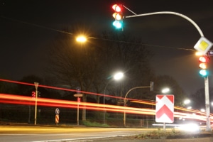 Mindestabstand zur Ampel nicht eingehalten: Welches Bußgeld droht?