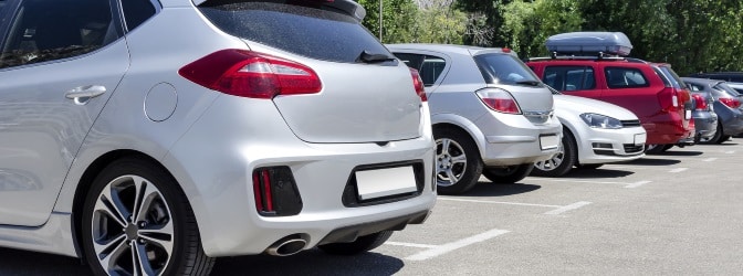 Mit einem Parkschein erwerben Sie für eine bestimmte Zeit die Berechtigung zur Nutzung eines Parkplatzes.