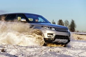 Mit Sommerreifen im Winter fahren: Die Strafe kann unterschiedlich ausfallen