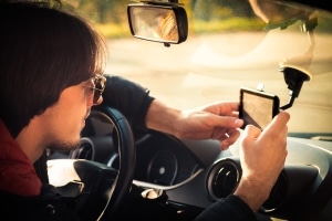 Auch einem Navi kann ein Irrtum widerfahren, was den Fahrer manchmal ganz schön in Schwierigkeiten bringt.