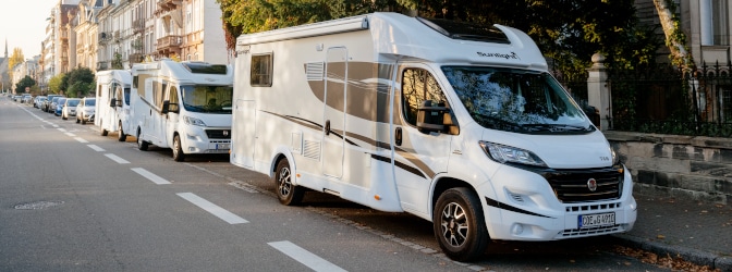 Parken mit dem Wohnmobil: Welche Regeln müssen Sie beachten?