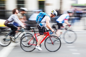 Wenn vorhanden, sind Radfahrstreifen sind laut StVO zu verwenden