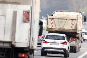 Das Rechtsfahrgebot in der Stadt gilt nicht für Fahrzeuge bis 3,5 t.