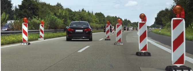 Reißverschlussverfahren: Ein Schild ist nicht notwendig, damit dieses in Kraft gesetzt wird.