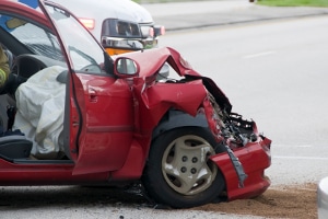 Der Restwert vom Auto nach einem Unfall ist beim technischen Totalschaden hinfällig