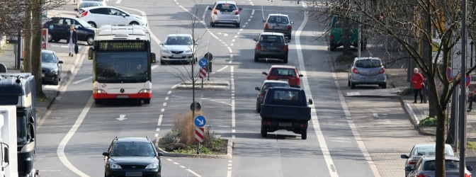 Viele Städte haben für den regionalen Verkehr bereits eine Busspur eingerichtet, um die Situation auf den Straßen zu entlasten.