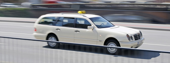 Was tun, wenn es mit dem Taxi zum Unfall kam?