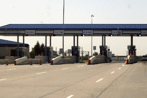 Am Terminal verlangt Toll Collect das Buchen der Maut immer vor Fahrtbeginn.