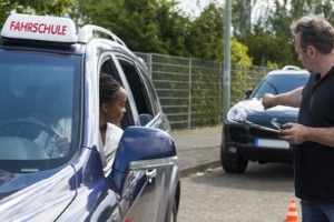 Um den türkischen Führerschein umschreiben zu lassen, ist meist eine Fahrprüfung nötig.