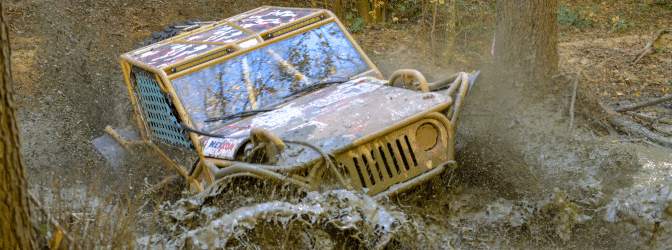 Warum das Risiko für einen Unfall bei Offroad-Fahrten besonders hoch ist, erfahren Sie in diesem Ratgeber. 