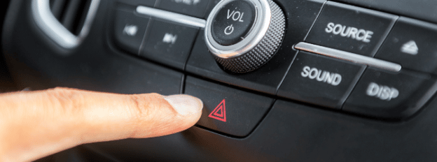 Wann Müssen Sie An Ihrem Fahrzeug Das Warnblinklicht Einschalten Warnblinklicht im Straßenverkehr nutzen | Bussgeldkataloge.de